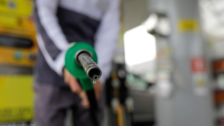 australia-prelungeste-masurile-privind-benzina-si-motorina,-pe-fondul-crizei-energetice