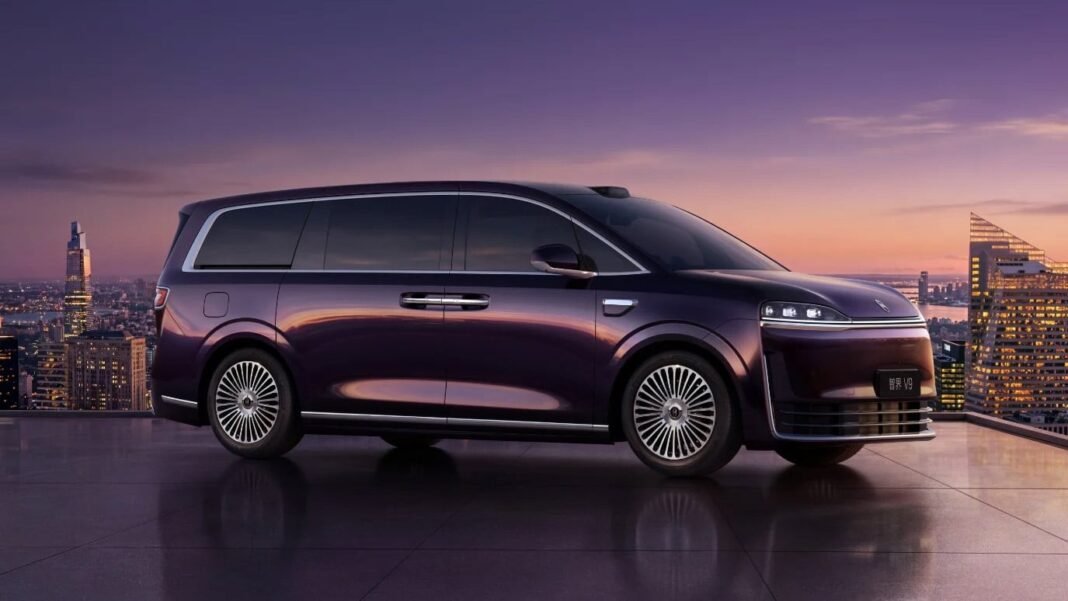 alianta-huawei-(hima)-lanseaza-luxeed-v9:-monovolumul-de-lux-cu-autonomie-de-1.250-km alianta-huawei-(hima)-lanseaza-luxeed-v9:-monovolumul-de-lux-cu-autonomie-de-1.250-km