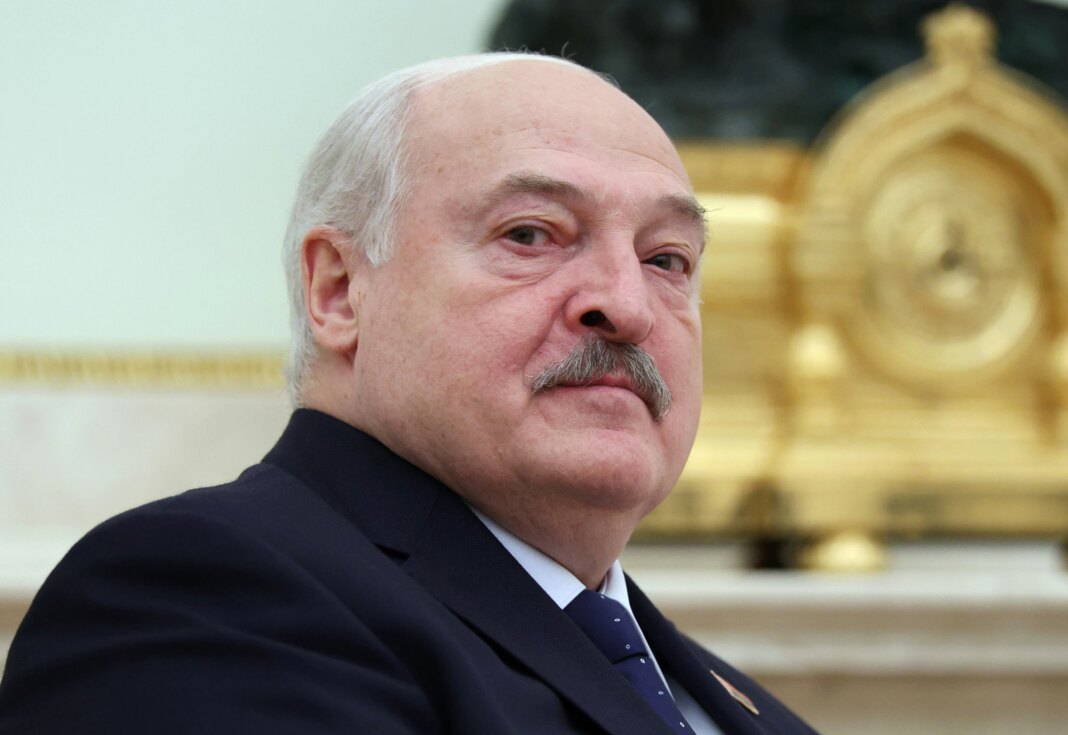 aleksandr-lukasenko,-afirmatii-misogine-despre-giorgia-meloni,-intr-o-convorbire-cu-macron:-„e-femeie,-nu-poate-negocia-cu-moscova” aleksandr-lukasenko,-afirmatii-misogine-despre-giorgia-meloni,-intr-o-convorbire-cu-macron:-„e-femeie,-nu-poate-negocia-cu-moscova”