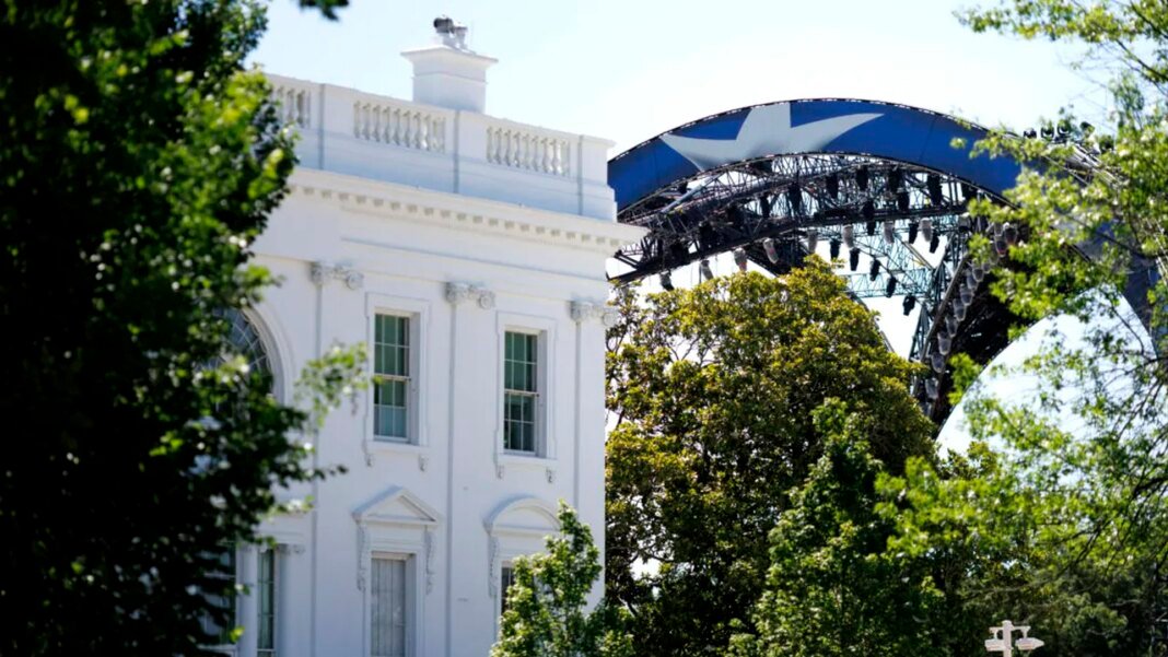 casa-alba-se-transforma-intr-un-ring-ufc.-trump-pregateste-un-eveniment-fara-precedent-pe-peluza-sudica