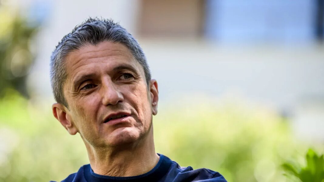 lucescu-ii-lauda-pe-hagi-si-pancu,-dar-critica-mentalitatea-fotbalistilor-romani!-,,nu-sunt-luptatori-adevarati,-cedeaza-usor”! lucescu-ii-lauda-pe-hagi-si-pancu,-dar-critica-mentalitatea-fotbalistilor-romani!-,,nu-sunt-luptatori-adevarati,-cedeaza-usor”!