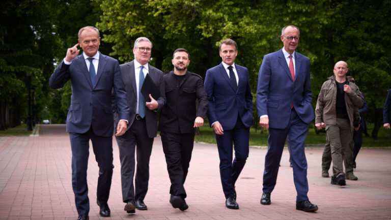 „rusia-a-cazut-intr-o-capcana-cognitiva”.-cum-incearca-„troica-europeana”-sa-puna-capat-razboiul-din-ucraina