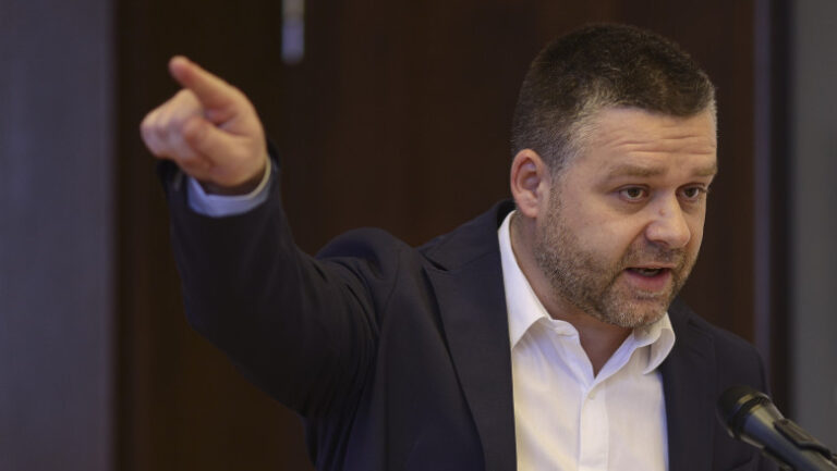 ciprian-ciucu-il-critica-pe-nicusor-dan:-„am-asistat-la-deculpabilizarea-psd.-nu-mi-se-pare-corect”