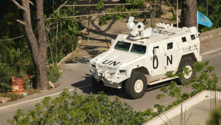 un-militar-sarb-din-fortele-unifil-a-murit-dupa-bombardarea-unei-baze-onu-in-liban