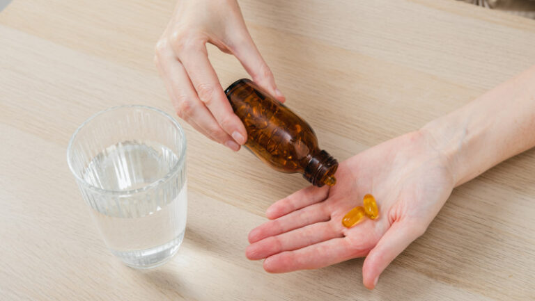 vitamina-care-sustine-sanatatea-creierului-si-poate-reduce-riscul-de-declin-cognitiv.-medicii-explica-cine-este-predispus-la-deficit