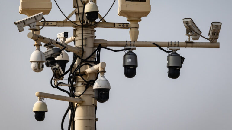 big-brother-ul-de-la-beijing-vrea-sa-identifice-viitorii-disidenti:-foloseste-ia-pentru-a-prezice-cine-se-opune-regimului