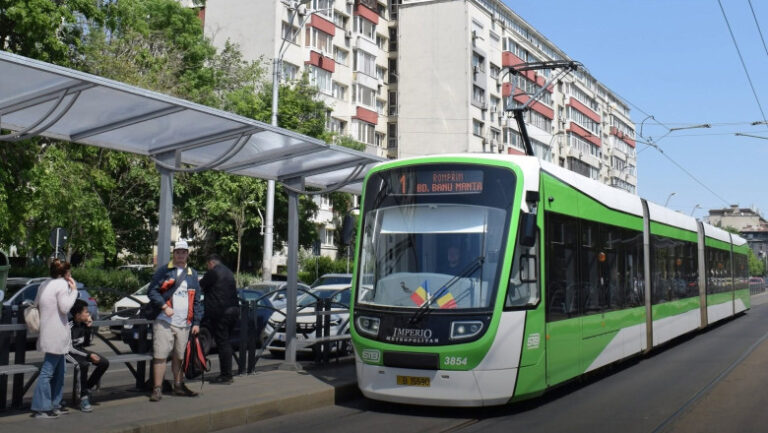 primaria-capitalei-va-cumpara-100-de-troleibuze-si-zeci-de-tramvaie-noi-cu-fonduri-europene