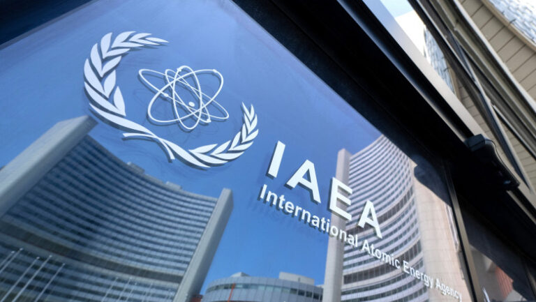 aiea-face-precizari-dupa-ce-a-verificat-locul-in-care-o-drona-ruseasca-a-lovit-un-depozit-nuclear-la-cernobil