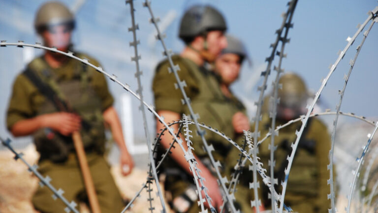 israelul-afirma-ca-este-tinta-unor-rachete-lansate-din-iran.-sistemele-de-aparare-au-fost-activate