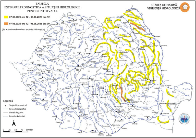 prapad-in-zeci-de-localitati-din-romania-dupa-ploile-de-ieri:-imagini-cu-viitura-care-umfla-apele-unui-rau.-mai-multe-sate-sunt-izolate