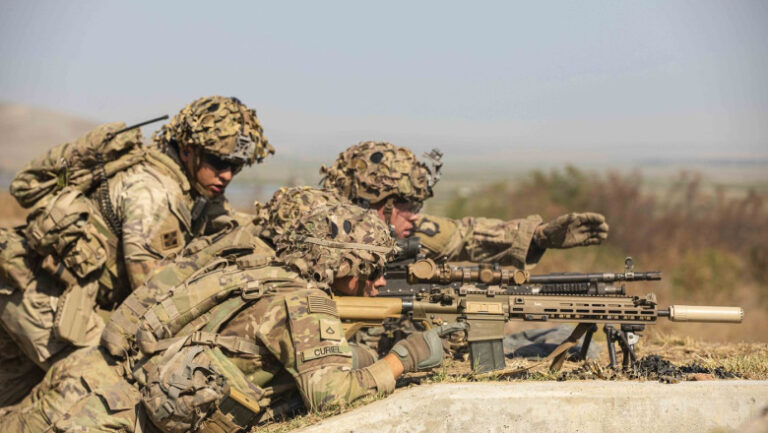 exercitiul-multinational-sea-breeze-261.-trageri-reale,-actiuni-tactice-si-simularea-unui-raid-amfibiu-in-poligonul-babadag