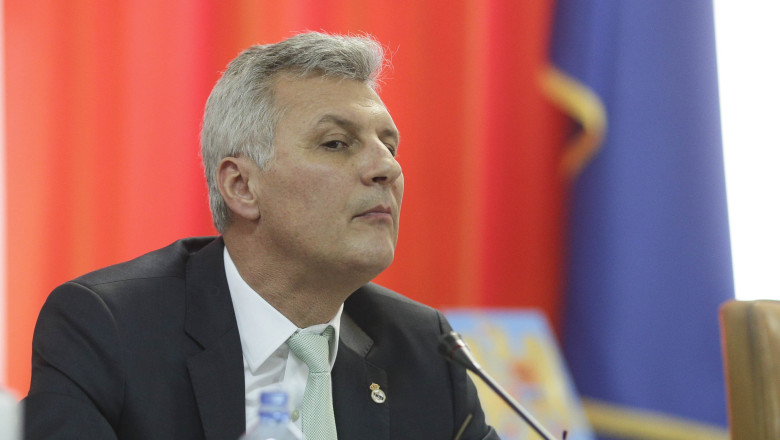 daniel-zamfir:-orice-alt-cabinet,-fie-el-si-tehnocrat,-este-de-preferat-guvernului-bolojan.-cand-va-lua-psd-o-decizie daniel-zamfir:-orice-alt-cabinet,-fie-el-si-tehnocrat,-este-de-preferat-guvernului-bolojan.-cand-va-lua-psd-o-decizie