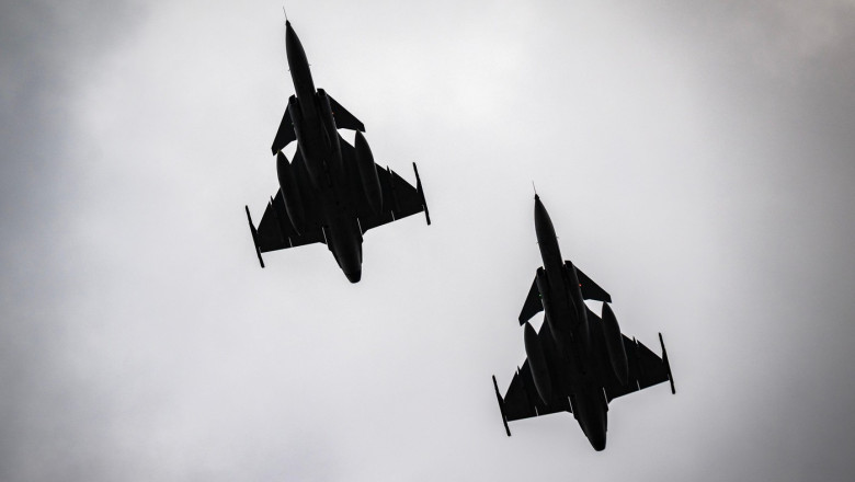 nato-a-declansat-cel-mai-inalt-nivel-de-alerta-de-aparare-aeriana-dupa-ce-un-avion-de-pasageri-israelian-a-provocat-panica nato-a-declansat-cel-mai-inalt-nivel-de-alerta-de-aparare-aeriana-dupa-ce-un-avion-de-pasageri-israelian-a-provocat-panica