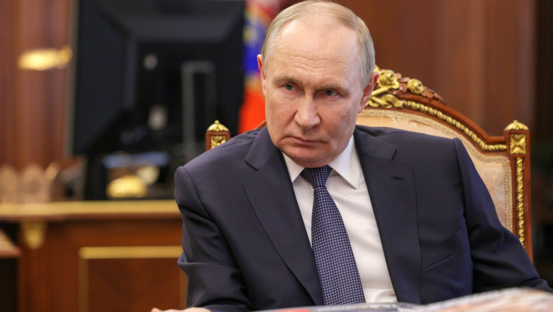 moartea-lui-putin-este-„prima-conditie-necesara”-pentru-o-pace-durabila-in-ucraina,-spune-un-general-canadian:-„un-razboi-nelegitim” moartea-lui-putin-este-„prima-conditie-necesara”-pentru-o-pace-durabila-in-ucraina,-spune-un-general-canadian:-„un-razboi-nelegitim”