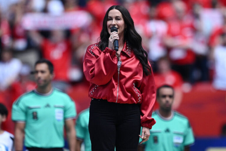 cm-2026.-festivitate-de-deschidere-a-cupei-mondiale-la-toronto:-au-cantat-alanis-morissette-si-michael-buble