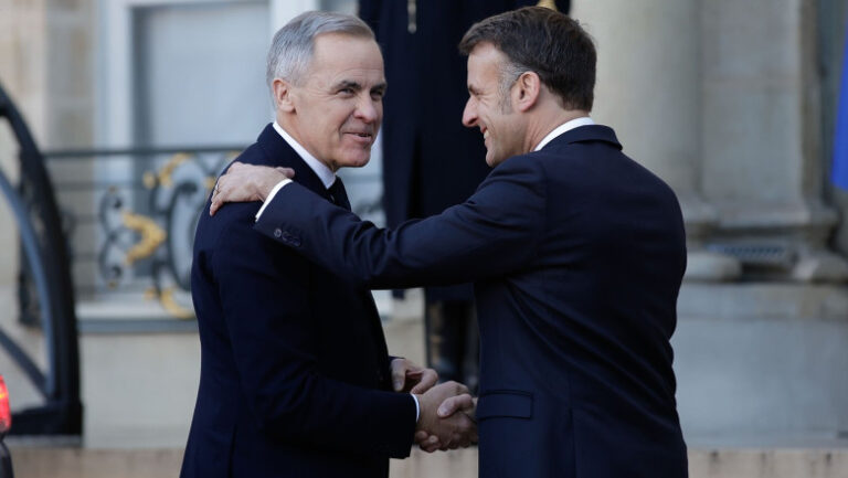 emmanuel-macron-si-mark-carney-vor-sa-accelereze-apropierea-dintre-europa-si-canada:-„ordinea-internationala-este-fragmentata”