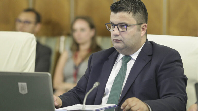 cine-este-dan-neculaescu,-propunerea-lui-eugen-tomac-pentru-ministerul-apararii