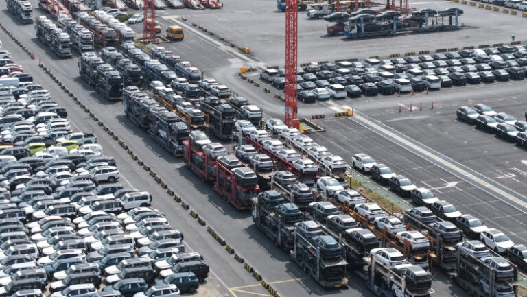 reactie-dura-a-beijingului,-dupa-ce-sua-au-inclus-alibaba,-baidu,-byd-si-alte-companii-pe-lista-firmelor-care-sprijina-armata-chineza
