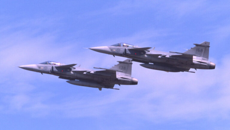 avioane-de-vanatoare-suedeze-au-interceptat-in-doua-ocazii-avioane-de-lupta-rusesti-deasupra-marii-baltice