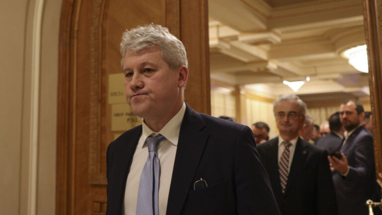 catalin-predoiu-cere-pnl-sa-refaca-coalitia,-cu-termen-limita-iunie-2027,-pentru-a-scoate-tara-din-criza,-si-sa-treaca-apoi-in-opozitie