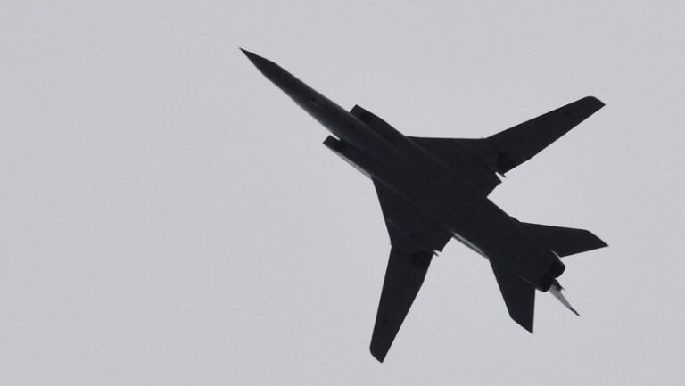 un-bombardier-strategic-rusesc-tupolev-tu-22m3-s-a-prabusit-in-siberia