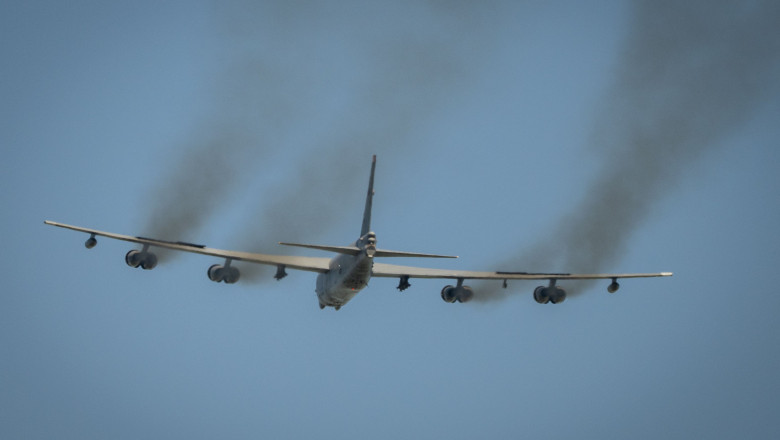 opt-morti-in-urma-prabusirii-unui-bombardier-b-52-al-sua,-in-sudul-californiei opt-morti-in-urma-prabusirii-unui-bombardier-b-52-al-sua,-in-sudul-californiei