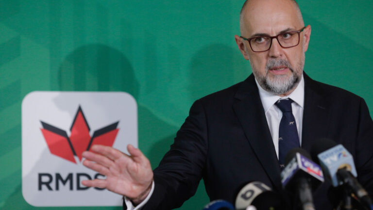 udmr,-cheia-guvernului-vestea:-daca-voteaza,-premierul-desemnat-ar-avea-nevoie-de-mai-putine-voturi-din-pnl.-cum-arata-calculele