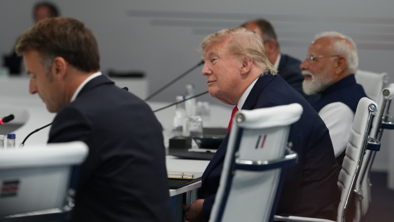 trump-se-declara-dispus-sa-reinstituie-sanctiunile-impotriva-petrolului-rusesc.-„moscova-trebuie-sa-incheie-un-acord”