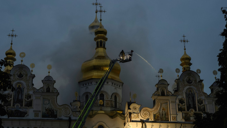 cat-ar-putea-dura-restaurarea-complexului-manastiresc-lavra-pecerska-din-kiev,-bombardat-de-rusi.-la-ce-suma-sunt-estimate-pagubele cat-ar-putea-dura-restaurarea-complexului-manastiresc-lavra-pecerska-din-kiev,-bombardat-de-rusi.-la-ce-suma-sunt-estimate-pagubele