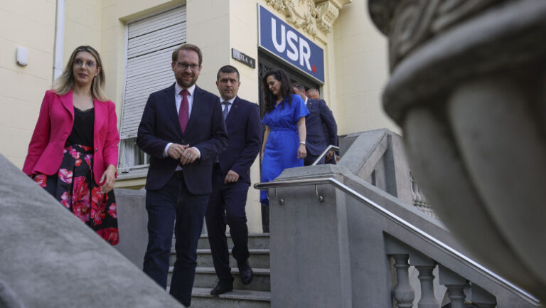 „usr-nu-va-vota-guvernul-vestea”.-conducerea-partidului-l-a-mandatat-pe-fritz-sa-poarte-discutii-cu-pnl,-udmr-si-nicusor-dan