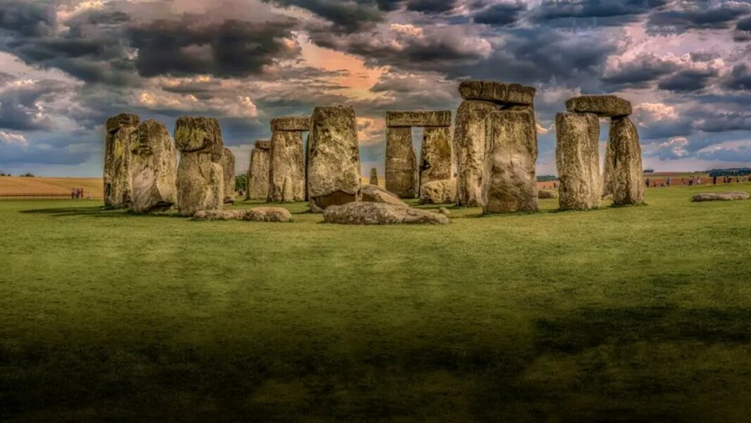 o-echipa-de-arheologi-a-descoperit-un-prototip-al-celebrului-monument-stonehenge o-echipa-de-arheologi-a-descoperit-un-prototip-al-celebrului-monument-stonehenge
