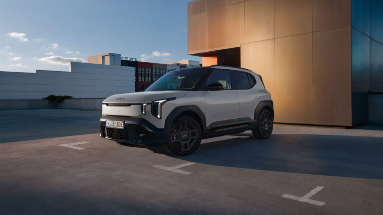 noua-kia-ev2-primeste-versiuni-de-top-black-line,-gt-line-si-o-baterie-gigant-pentru-autonomie-de-453-km
