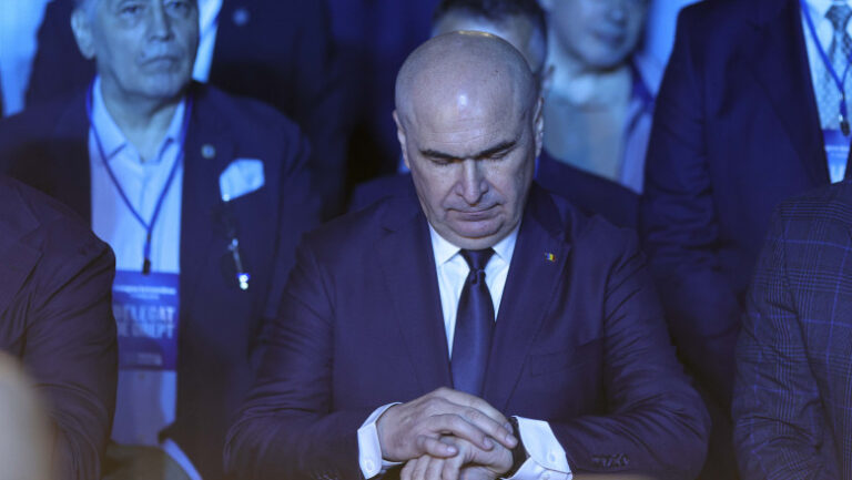 bolojan,-despre-fotografia-lui-nicusor-dan:-din-experienta-mea,-te-intalnesti-cu-toti,-dar-masa-o-iei-cu-cine-ti-place