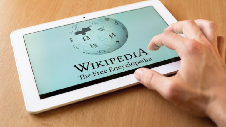 wikipedia-nu-va-permite-inteligentei-artificiale-sa-editeze-articolele.-„nu-putem-avea-suficienta-incredere”