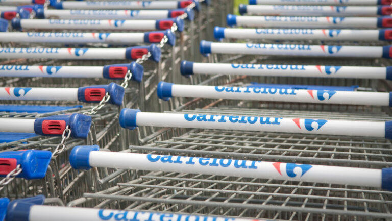 consiliul-concurentei-a-autorizat-preluarea-carrefour-romania-de-catre-paval-holding,-proprietarul-dedeman