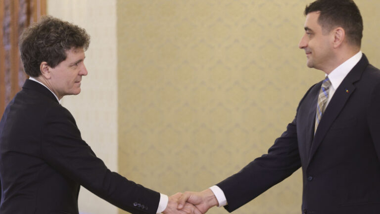 simion,-la-cotroceni:-„a-inteles-toata-lumea-ca-fara-aur-nu-se-poate.-am-venit-cu-o-propunere-de-iesire-din-criza”