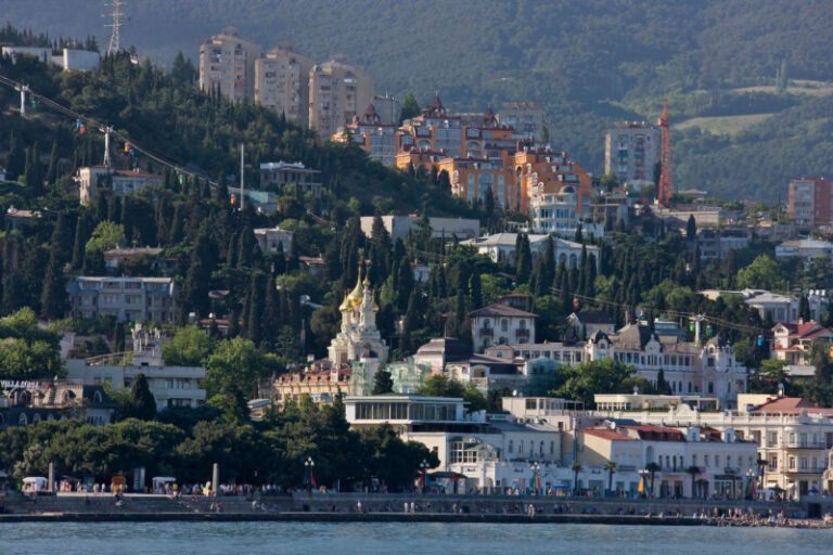 cucerirea-crimeei-de-catre-rusia-a-devenit-un-dezastru-pentru-putin.-cum-s-a-transformat-bijuteria-imperiului-rus-intr-o-zona-de-razboi