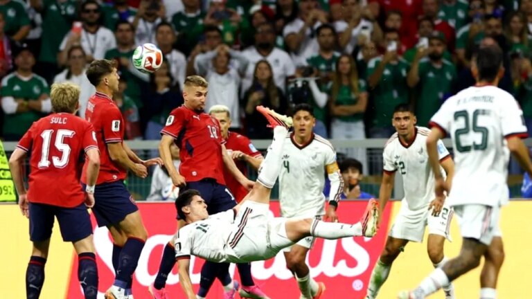 mexicul-scrie-istorie-la-cupa-mondiala-dupa-3-0-cu-cehia:-trei-victorii-din-trei-si-o-performanta-fara-precedent
