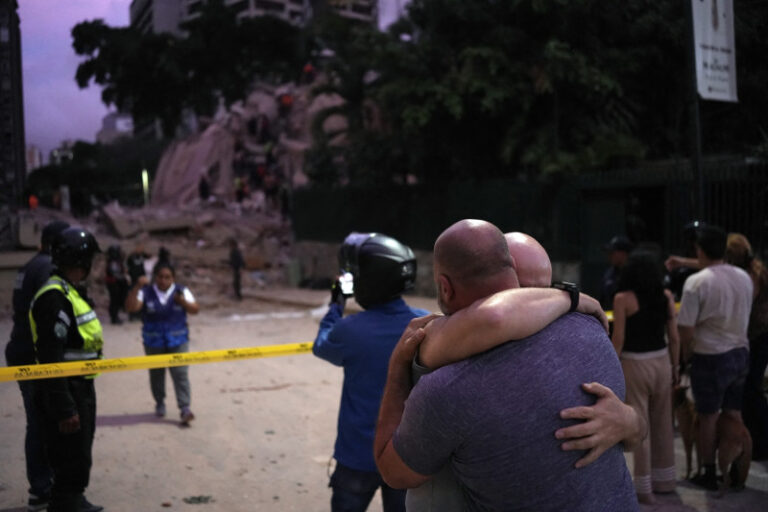 „am-crezut-ca-blocul-se-va-prabusi-peste-mine”.-marturii-din-caracas-dupa-cutremurele-devastatoare-care-au-lovit-venezuela