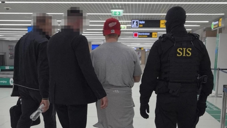 cazul-ofiterului-fsb-retinut-pe-aeroportul-din-chisinau:-ce-informatii-cauta-kremlinul,-in-opinia-expertilor-din-r.-moldova cazul-ofiterului-fsb-retinut-pe-aeroportul-din-chisinau:-ce-informatii-cauta-kremlinul,-in-opinia-expertilor-din-r.-moldova