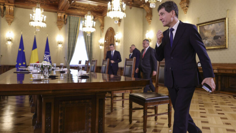 psd-si-nicusor-dan-nu-vor-sa-semneze-„in-orb”-un-acord-de-reciprocitate.-sunt-discutii-la-palatul-victoria-si-la-parlament-(surse)