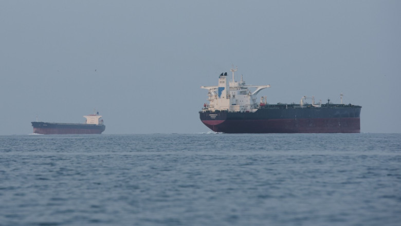 pretul-petrolului-a-crescut-din-nou,-dupa-atacul-asupra-unei-nave-comerciale-in-stramtoarea-ormuz pretul-petrolului-a-crescut-din-nou,-dupa-atacul-asupra-unei-nave-comerciale-in-stramtoarea-ormuz