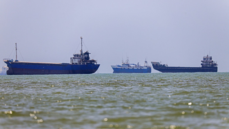 tensiuni-in-stramtoarea-ormuz:-iranul-revendica-din-nou-controlul-traficului-maritim,-dupa-atacul-asupra-unei-nave-in-apropiere-de-oman tensiuni-in-stramtoarea-ormuz:-iranul-revendica-din-nou-controlul-traficului-maritim,-dupa-atacul-asupra-unei-nave-in-apropiere-de-oman