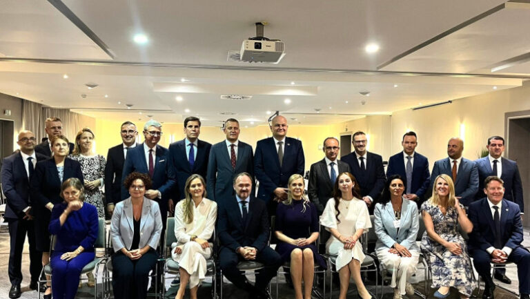 romania-a-semnat-acordul-privind-stocarea-energiei.-cristian-busoi:-„sunt-necesare-capacitati-de-aproximativ-200-gw-pana-in-2030”