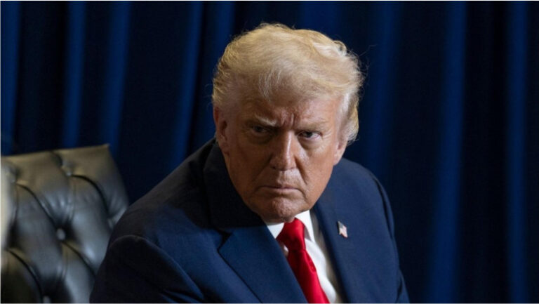 trump-acuza-iranul-ca-a-atacat-nave-in-stramtoarea-ormuz-cu-drone-kamikaze:-„este-o-incalcare-prosteasca-a-armistitiului”