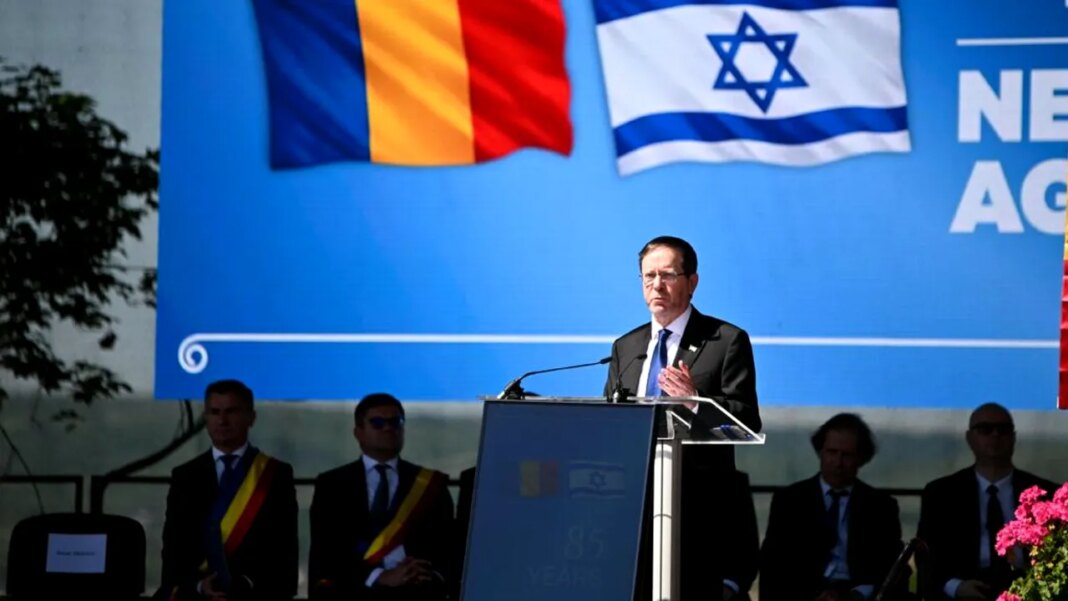 presedintele-israelului,-isaac-herzog,-la-comemorarea-pogromului-de-la-iasi:-„antisemitismul-isi-arata-din-nou-chipul-urat” presedintele-israelului,-isaac-herzog,-la-comemorarea-pogromului-de-la-iasi:-„antisemitismul-isi-arata-din-nou-chipul-urat”