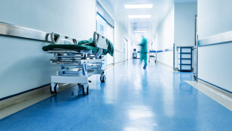 cnas-schimba-regulile-dupa-care-pacientii-pot-fi-tratati-in-privat-pe-banii-statului.-ce-prevede-proiectul-pus-in-transparenta