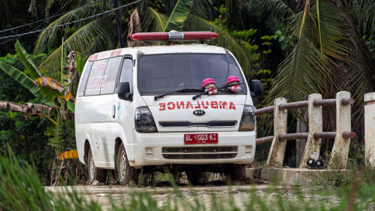 tragedie-in-indonezia:-cinci-persoane-au-murit-si-alte-zeci-au-fost-ranite-o-explozie-devastatoare-surprinsa-in-imagini