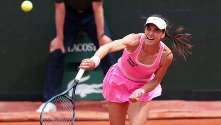 sorana-cirstea-joaca-marti-cu-mirra-andreeva-pentru-un-loc-in-semifinale-la-roland-garros.-ora-la-care-este-programata-partida