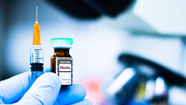 trei-vaccinuri-experimentale-impotriva-ebola-sunt-dezvoltate-in-regim-de-urgenta:-„fiecare-zi-conteaza”